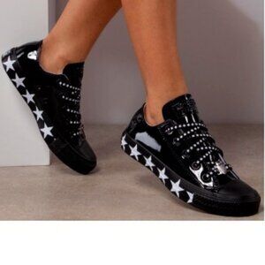 EUC CTAS Converse 563720C Mylie Cyrus Disney patent leather STARS (7) KICKS